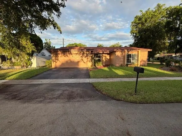 3405 Garnet Rd, Miramar, FL 33025