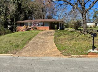 3521 E Crest Dr, Chattanooga, TN 37406