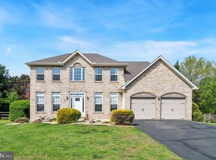 12 Emerald Ridge Dr, Bear, DE 19701