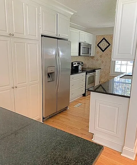 144 Carol Dr — Photo 15