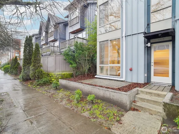 3817 B California Avenue SW, Seattle, WA 98116