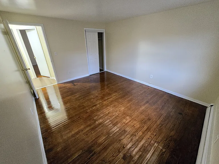 960 1st Ave #7B — Photo 8