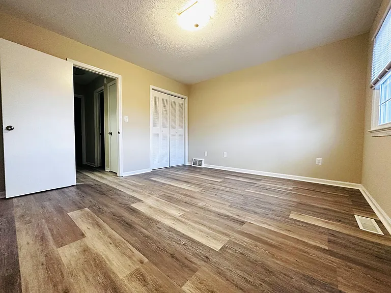 115 Carman Ave #24 — Photo 18