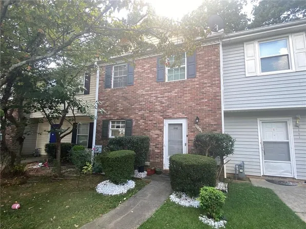 6102 Cobblestone Ct, Douglasville, GA 30134