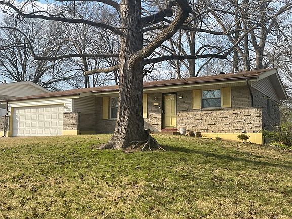 2nd image of 2625 Hadden Dr