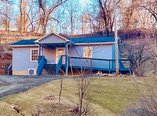 100 Hayzee Rd, Galax, VA 24333