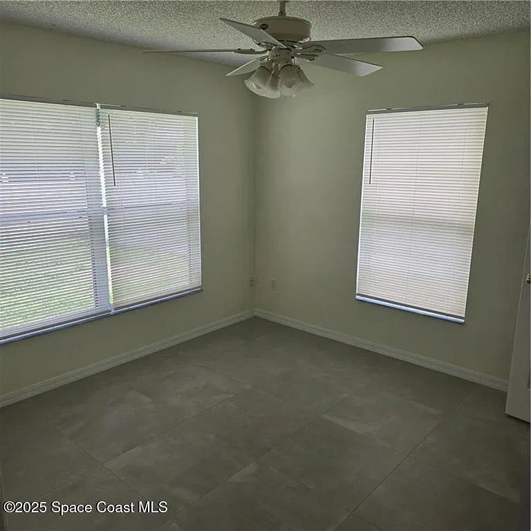 3 bed, 2.0 bath, 2153 sqft, $2,300 — Photo 3