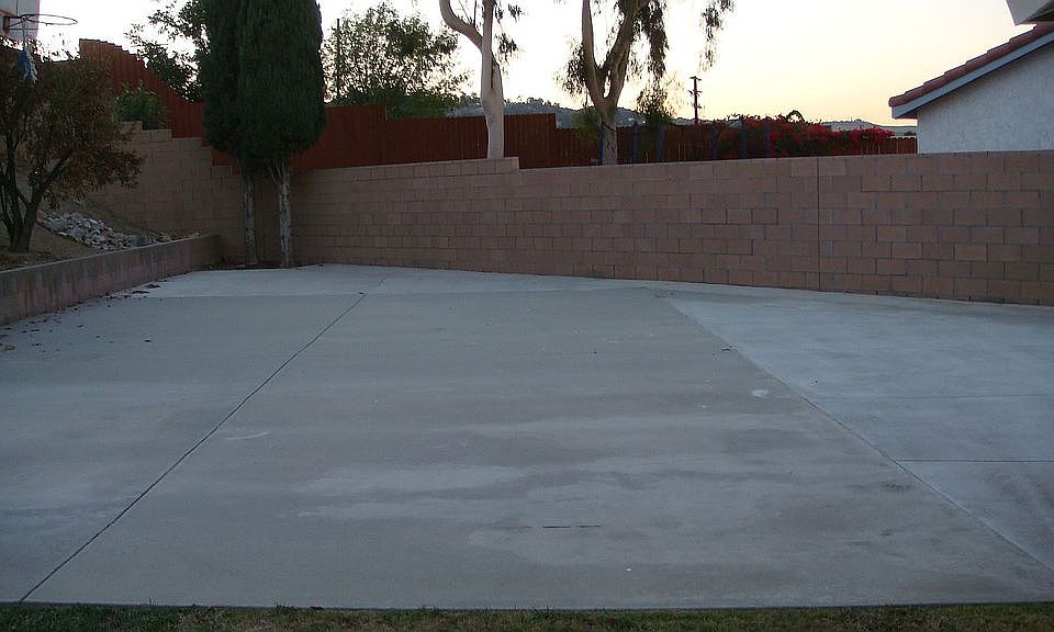 Back yard (SW view)