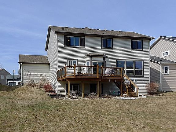 3rd image of 11579 Waterview Ct