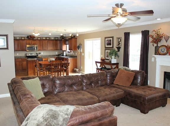 4th image of 106 Brickle Ct