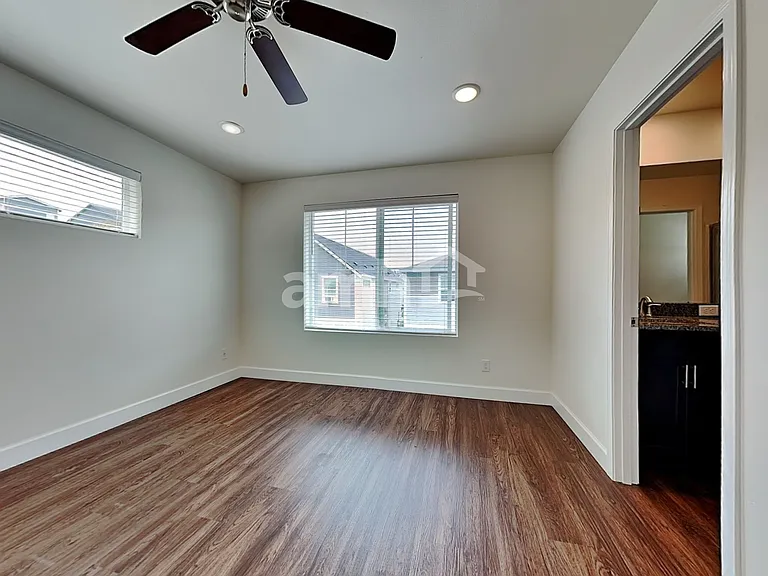 33013 Lookout Ln — Photo 8