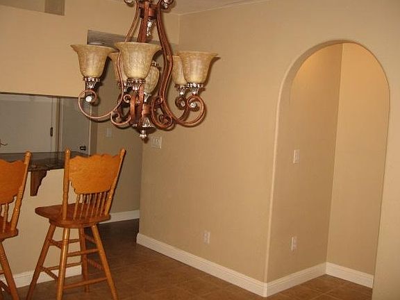3rd image of 1333 Shaddick Dr