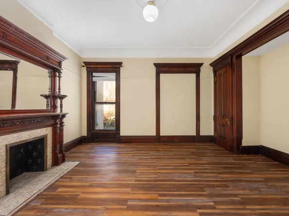 53 Montgomery Place 2R image 3 of 9