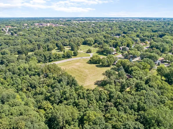 Woodridge, Mankato, MN 56001