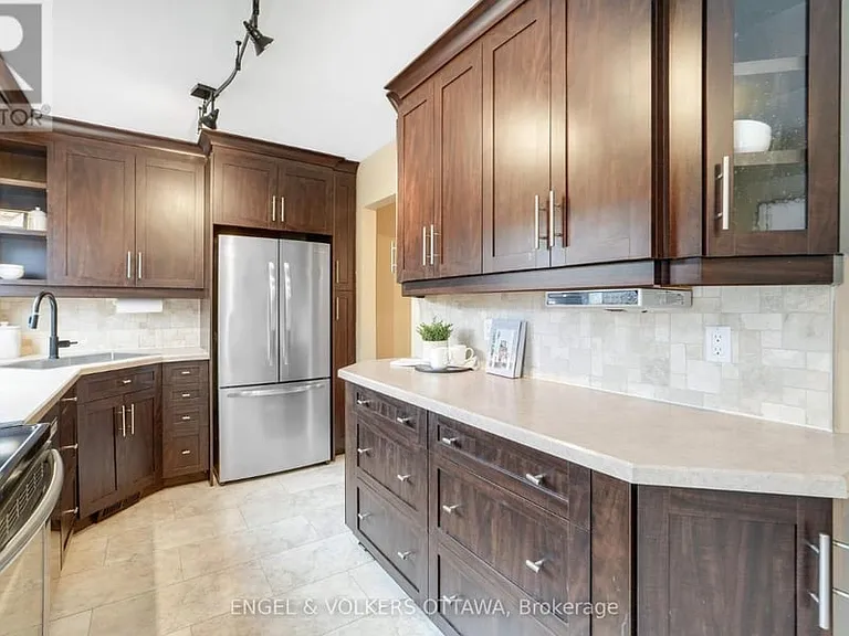 2111 Montreal Rd #33 — Photo 5