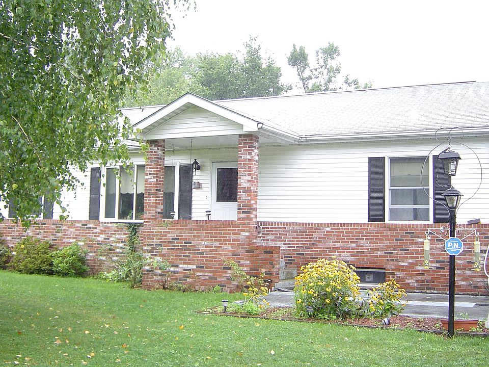 Ranch w/ split floor plan