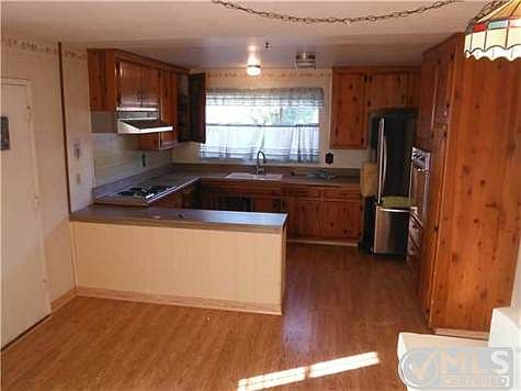 3rd image of 8252 Beaver Lake Dr