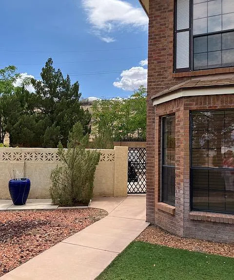 5142 La Subida St NW — Photo 3