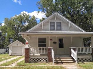 1015 NE Monroe St, Topeka, KS 66608