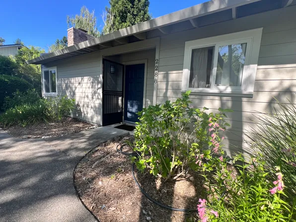 2288 Knolls Hills Cir, Santa Rosa, CA 95405