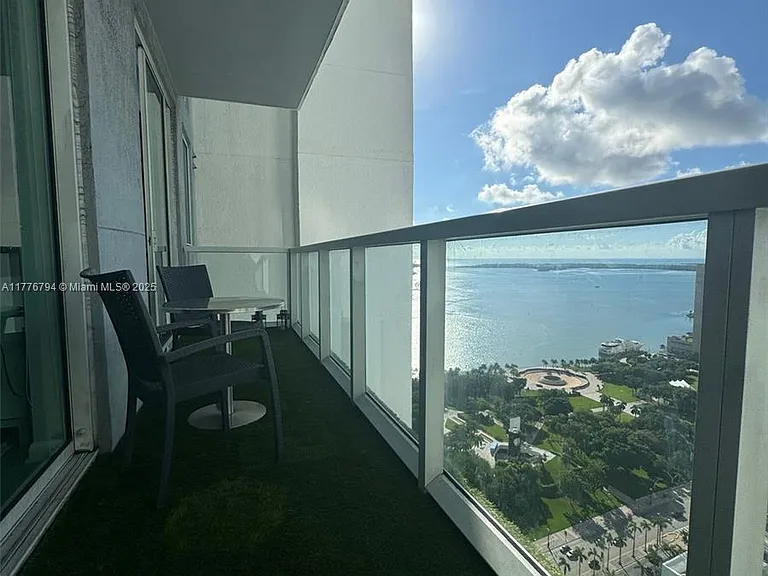 244 Biscayne Blvd #3905 — Photo 8