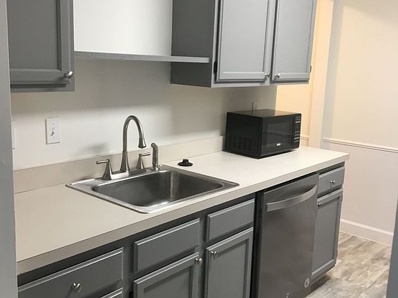 5th image of 1801 Waters Edge Dr
