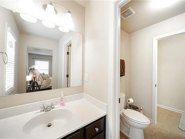 7740 Stratford Ln — Photo 21