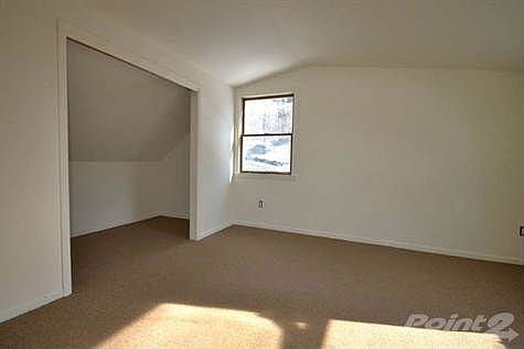 Bedroom 1 - 6 King Cole