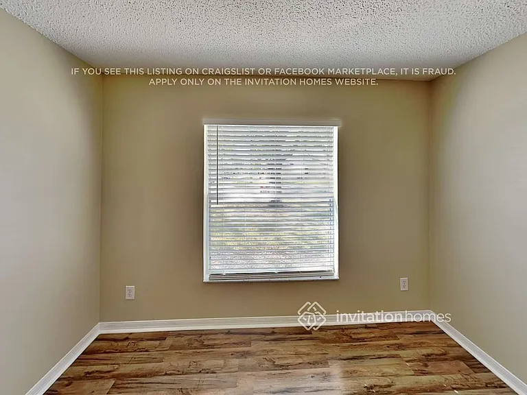 1633 Laramie Cir — Photo 12