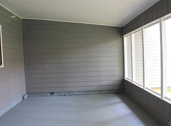 3rd image of 2202 Westbury Ct SW #1