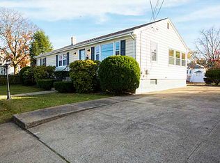 99 Carman St, Cranston, RI 02910