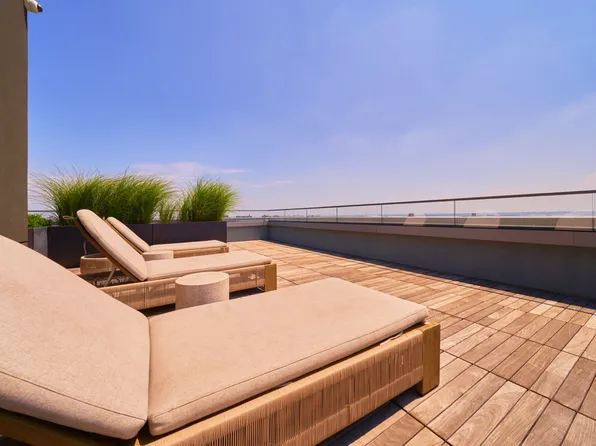 2455 3rd Avenue image 11 of 30