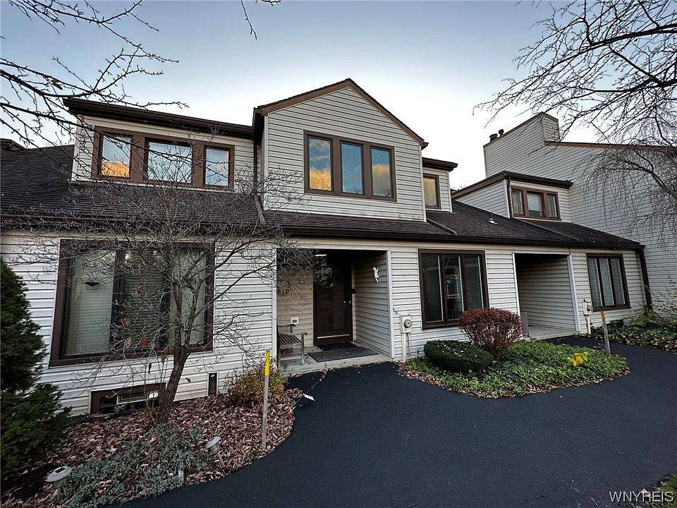 1st image of 105 Old Meadow Dr