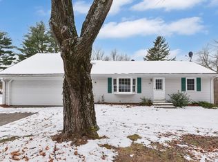 279 S Longyard Rd, Southwick, MA 01077