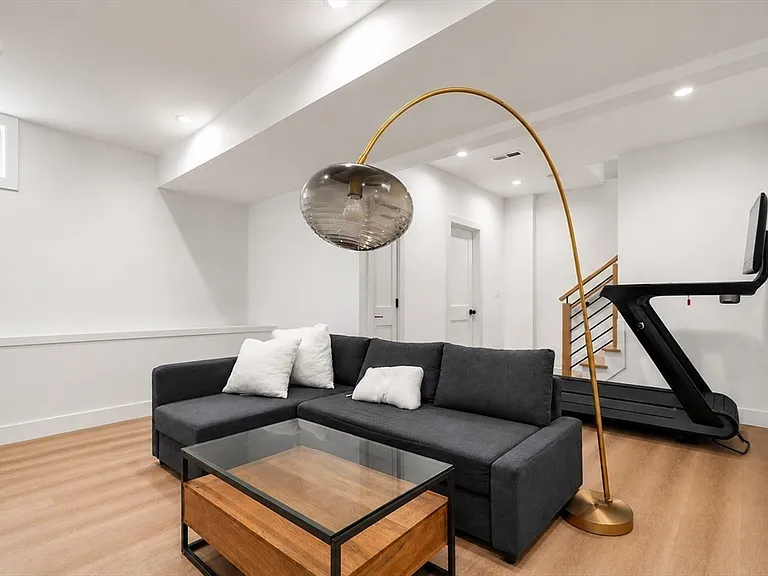 115 Summer St #1 — Photo 17