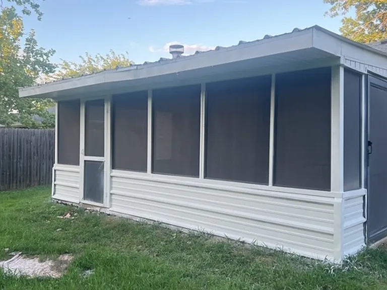 405 Bryan Dr — Photo 34