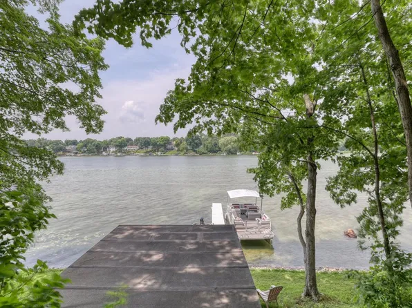 1527 North Sugar Island ROAD, Summit, WI 53066