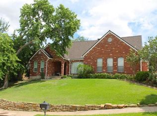 1208 Travis Cir S, Irving, TX 75038