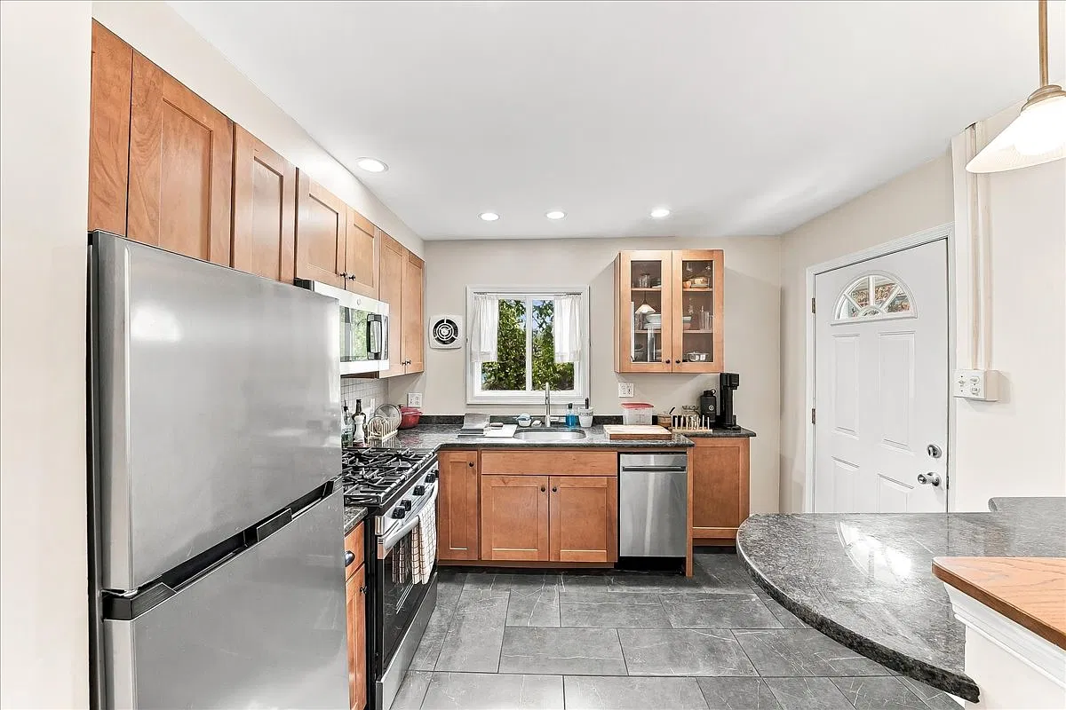 1 bed, 620 sqft, $2,075 — Photo 4