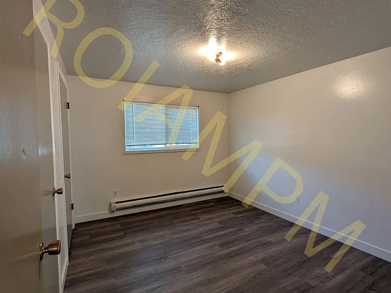 2-Bed 1-Bath Green Leaf Apartments — Photo 8