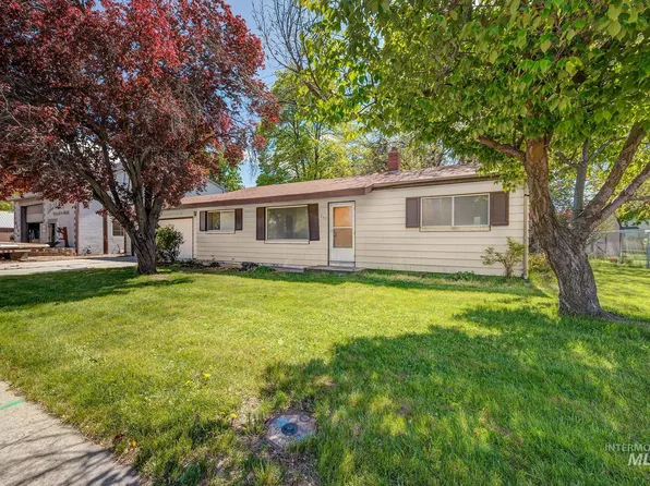 847 W Pine Ave, Meridian, ID 83642