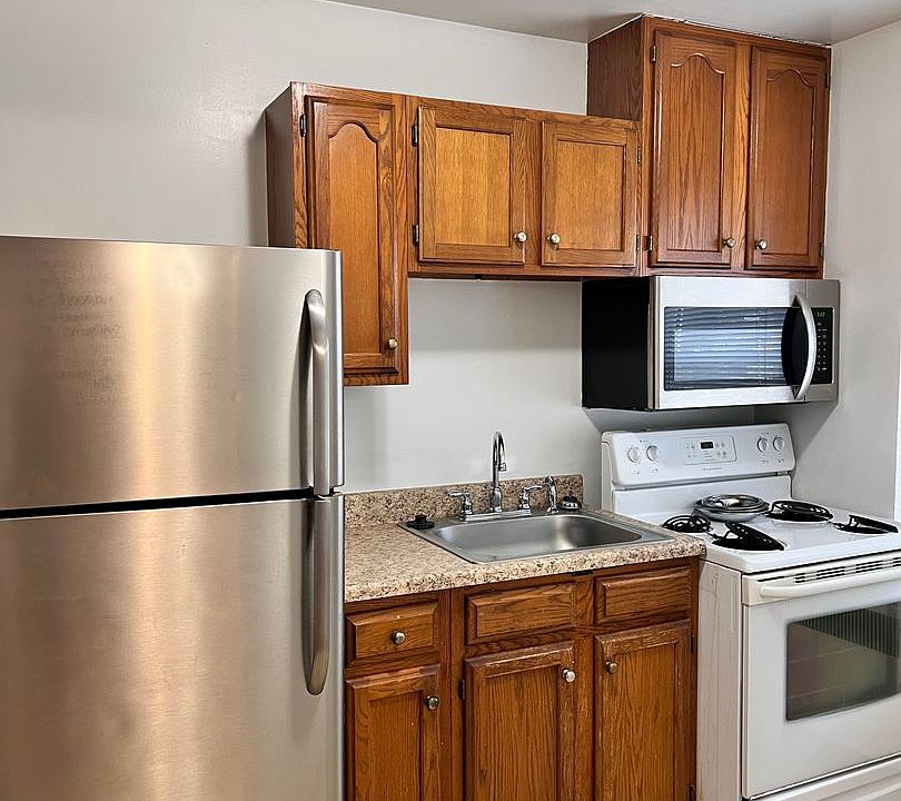 1st image of 3424 Shaw Ave APT 1