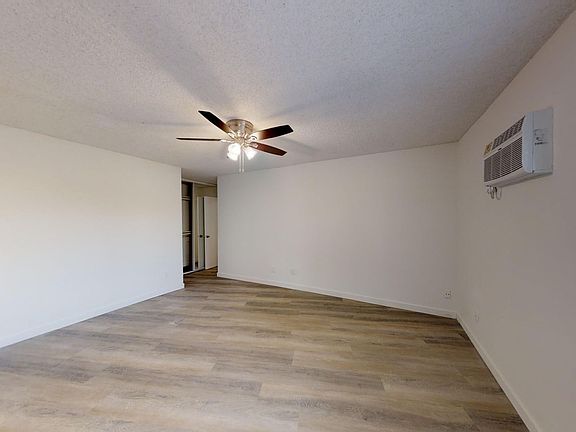 3rd image of 3327 Livonia Ave #163109