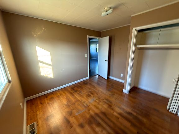 5th image of 120 Lawton Rd