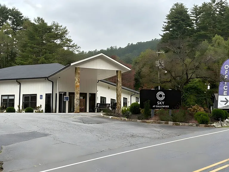 Save 50% Your First Month at Sky at Cullowhee - Modern Living! — Photo 5