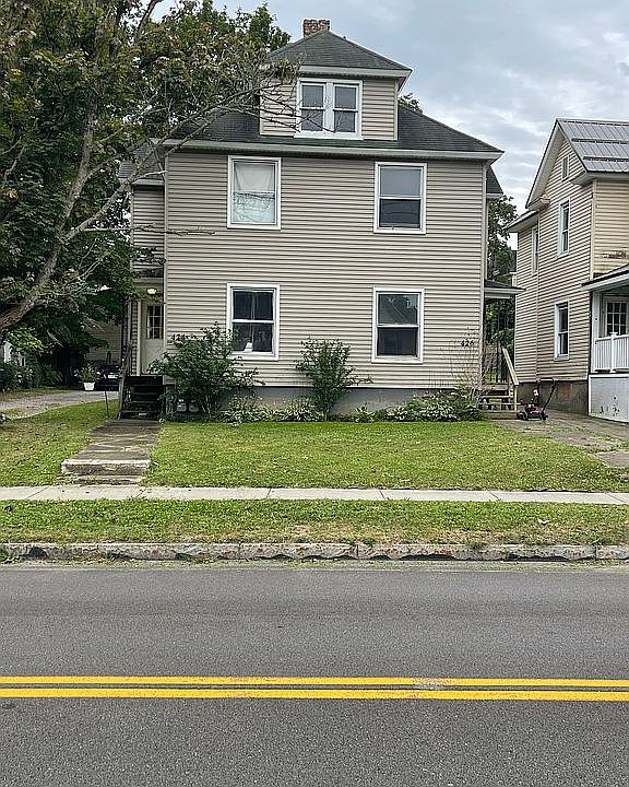 1st image of 424 W Union St
