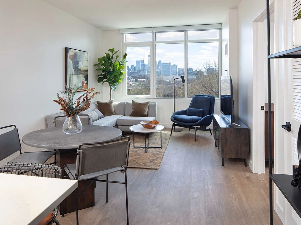 1st image of 630 W North Ave #1106