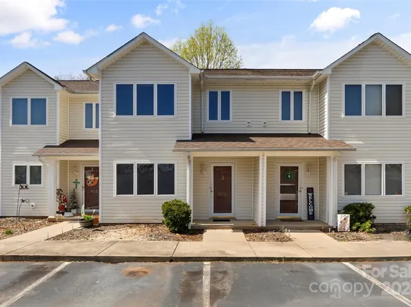 3274 White Oak Ct, Claremont, NC 28610