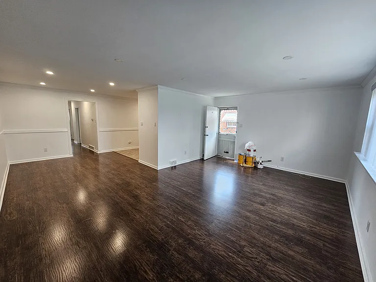 1612 Benson St #2 — Photo 16