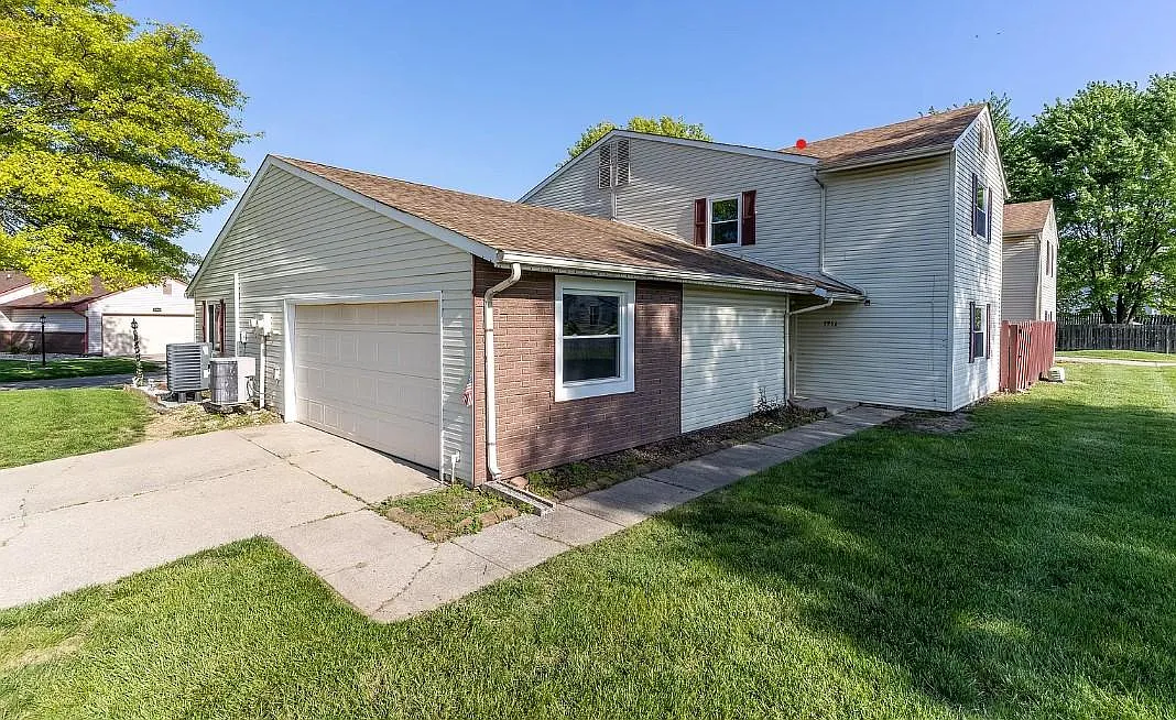 Building Photo - 5956 Beau Jardin Dr